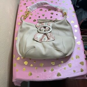 Chic Cream Shoulder Bag with Gold Accents